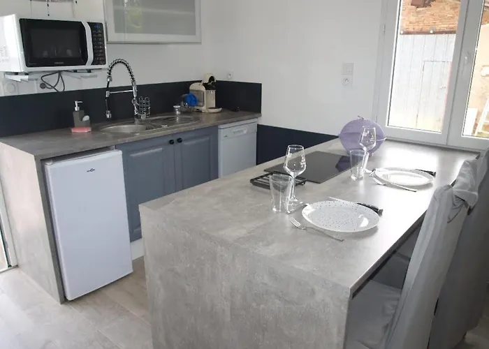 De Codeval מלון דירות *